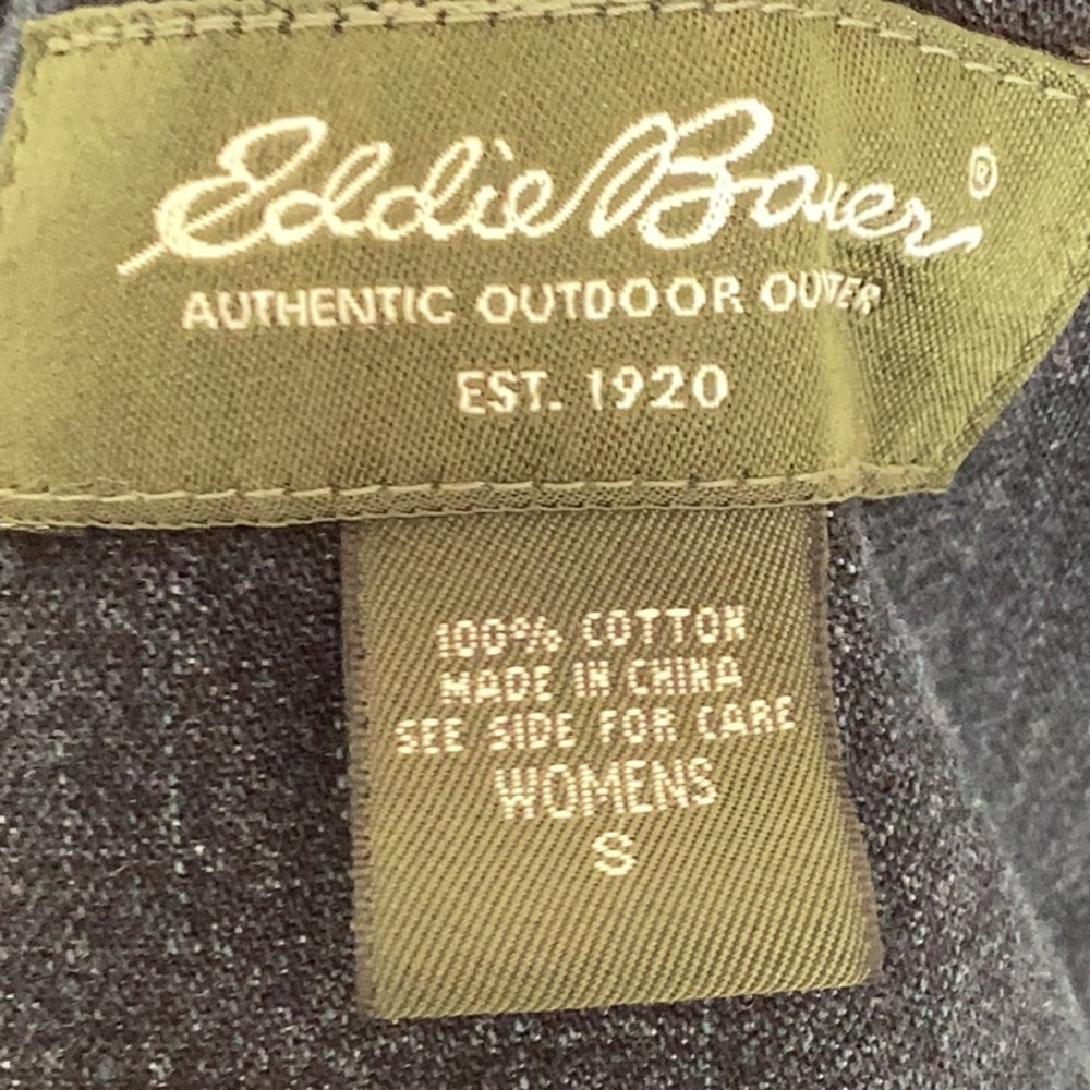 Eddie Bauer dark wash denim blue jean jacket. Women’s size small - Picture 12 of 16